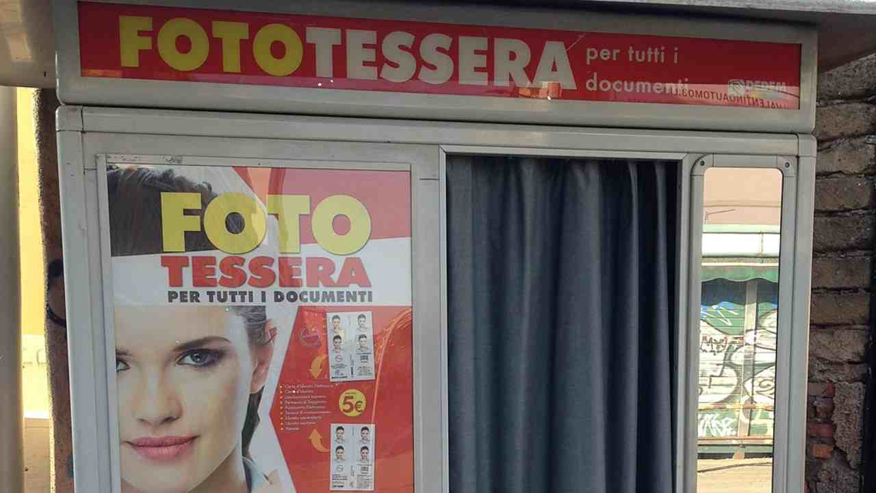 Devi fare fototessera per documento? Ecco i trucchi per venire bene!