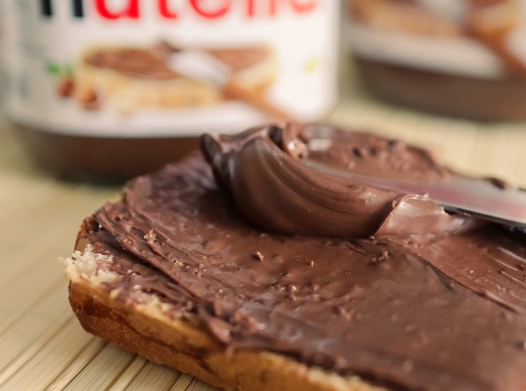 Nutella bianca in arrivo, possibile, ma sarà di nocciole? Vediamo cosa ci sta dentro