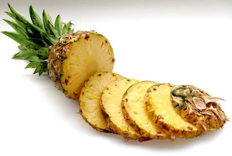 Dieta dell'ananas, tutti i suoi incredibili benefici, ecco perchè noi donne dovremmo farla