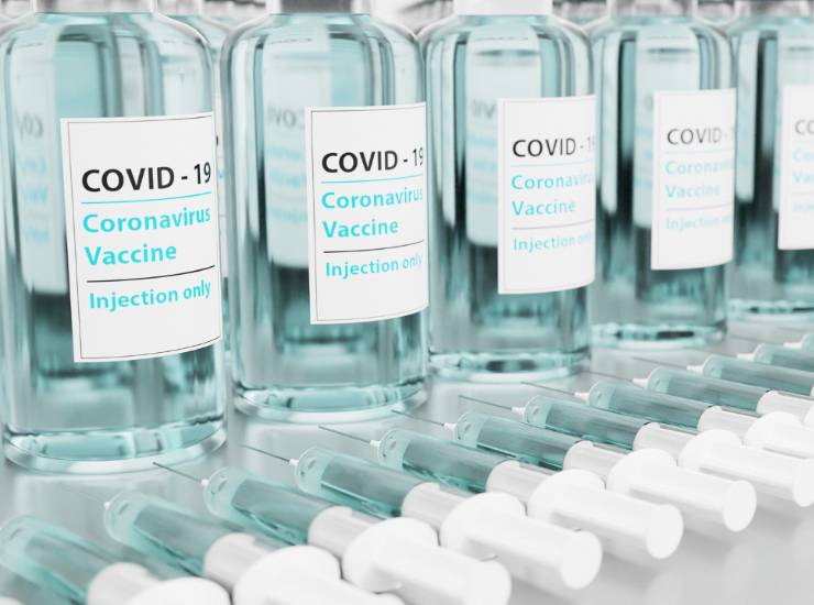 Il vaccino per il Covid da fare in autunno sarà diverso: ecco come 