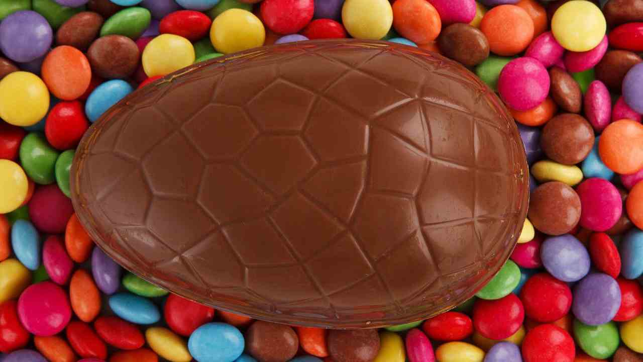 Incredibile il cioccolato delle uova non fa ingrassare se mangiato e abbinato così, parla la nutrizionista
