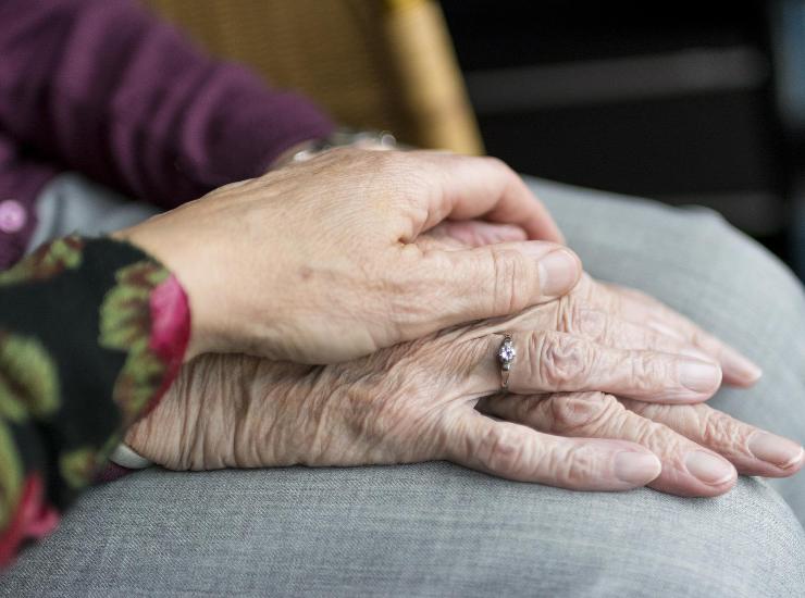 Festa della Mamma: stupiscila con queste frasi ad effetto, perché la mamma è la mamma!