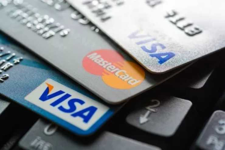Carta di Credito e bancomat differenza attenzione - NonSapeviChe