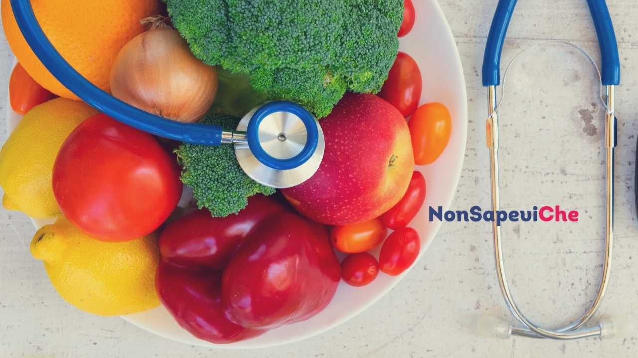 per ridurre i rischi di cancro bisognerebbe adottare questo tipo di alimentazione 09062022 Nonsapeviche