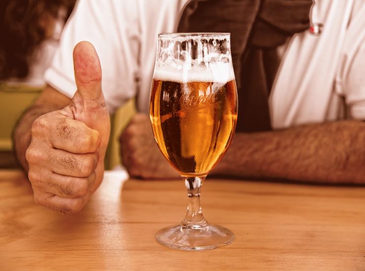 La birra può giovare a un organo che di regola è danneggiato dall'alcol: ecco come 25062022 Nonsapeviche