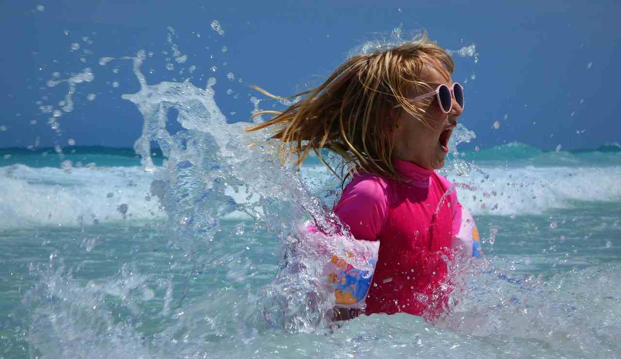 braccioli o ciambella, cosa usare per i bambini al mare