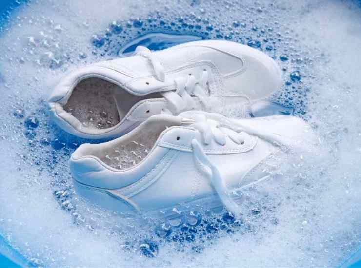 scarpe da ginnatica da lavare, ecco gli errori che non devi fare mai per non rovinarle 04072022 Nonsapeviche