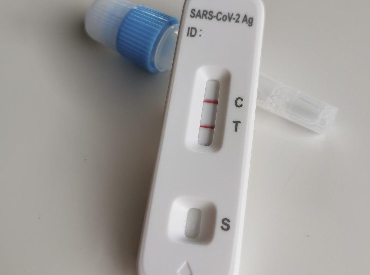 hai il covid e il tuo tampone risulta negativo, ecco cosa capita  30072022 Nonsapeviche