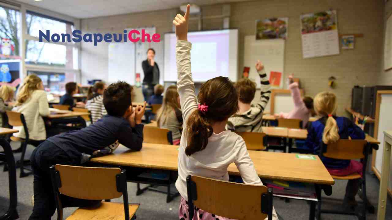 Scuola covid, bisogna essere pronti ad altre restrizioni parla l'esperto