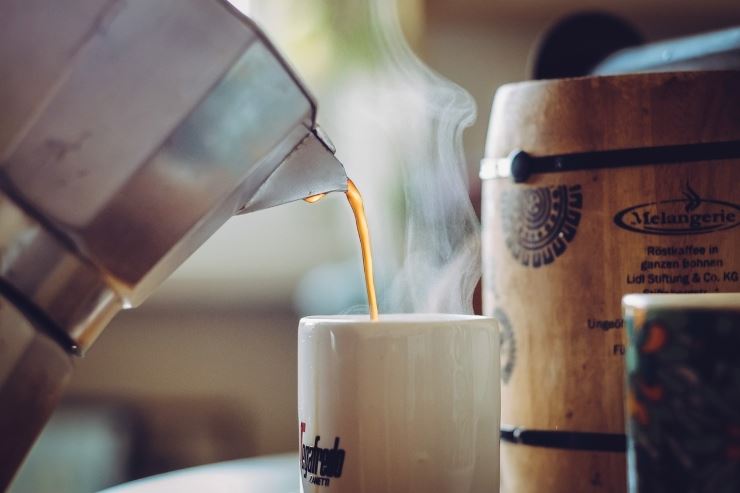 Caffè riscaldato perchè non dovresti berlo o smettere di farlo, incredibile quello che succede