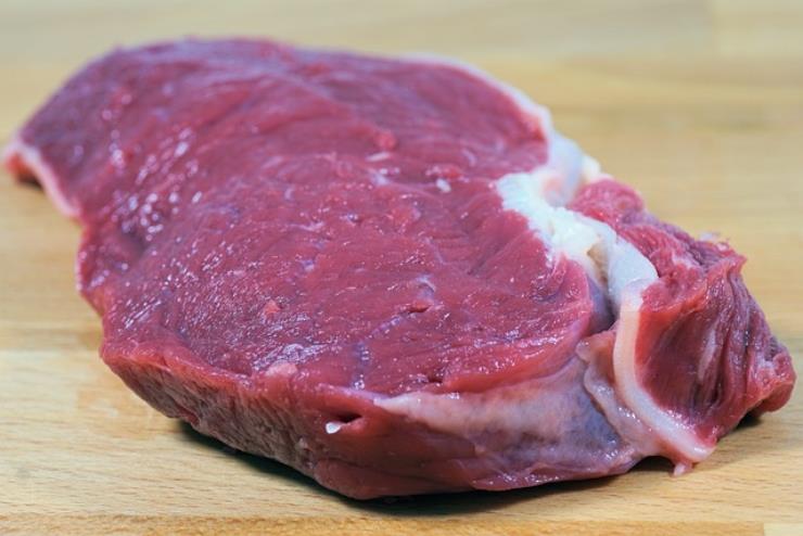 Carne scura? Non vuol dire che è andata a male, ma sono questi i segnali da non sottovalutare