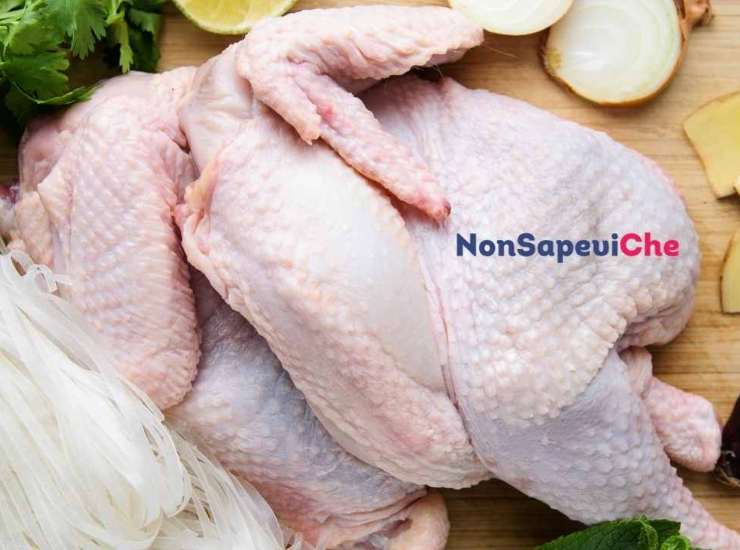 pollo quando fai la spesa leggi bene l'etichetta, non sai mai quello che stai mangiando 11092022 Nonsapeviche