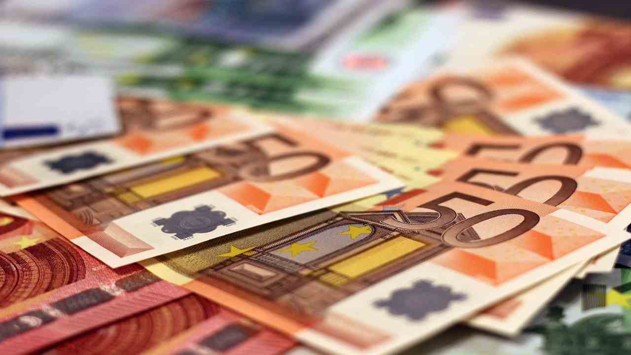 Bonus 200 Rdc potrebbero arrivare dei conguagli a Natale